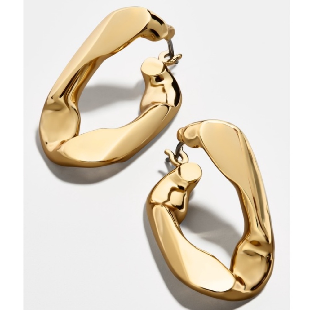 MICHEL Chain Link Hoops! - Picture 5 of 8